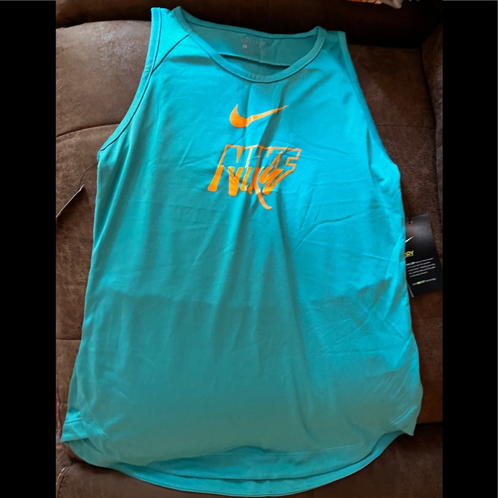 NWT Girls Nike Tank